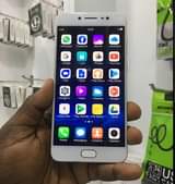 A picture of Vivo x7...exchange pia nafanya karibu