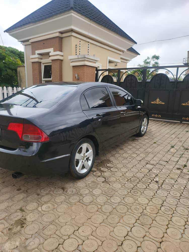 A picture of Honda Civic IRobot 07