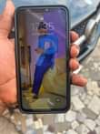 A picture of Iphone 11 pro max 64gb