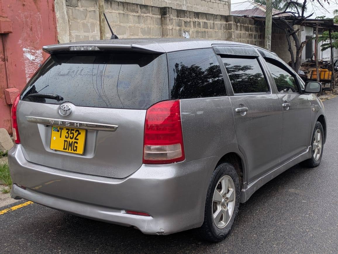 A picture of TOYOTA WISH