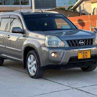 A picture of Nissan x trail DZX Cc1990 Year 2009 Color grey Music