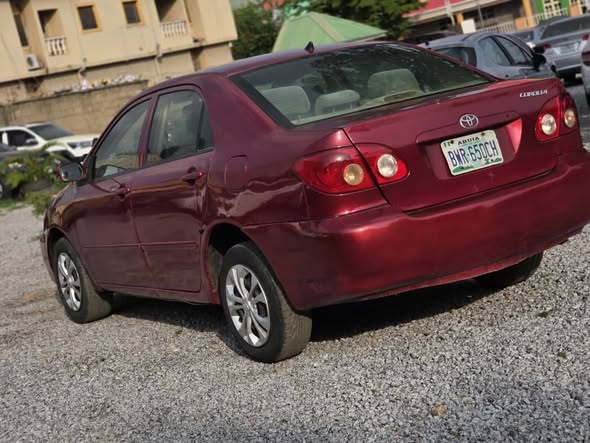 A picture of Toyota Corolla le 2007 model