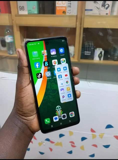 A picture of SPARK 20 256GB