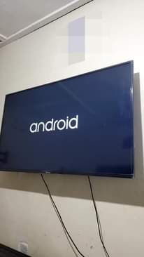 A picture of Hisense 40 inches smart android tv
