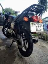 A picture of Boxer 125