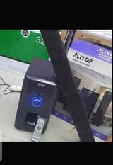 A picture of Redio alitop Ina piga sio kitoto chagua unayo itaj Bei