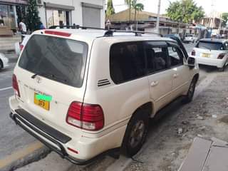 A picture of Land cruiser Amazon