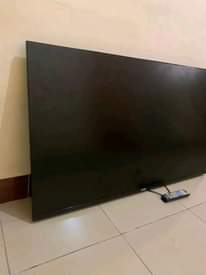 A picture of Nauza Hisense smart inch 50 TSH 530 000 piga 0749810885