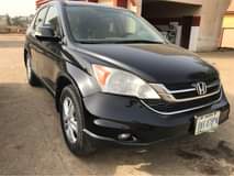 A picture of Honda CR V 2005