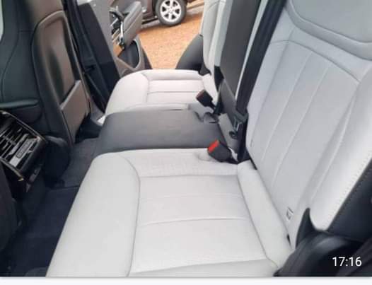 A picture of 2023 Range Rover 2023
