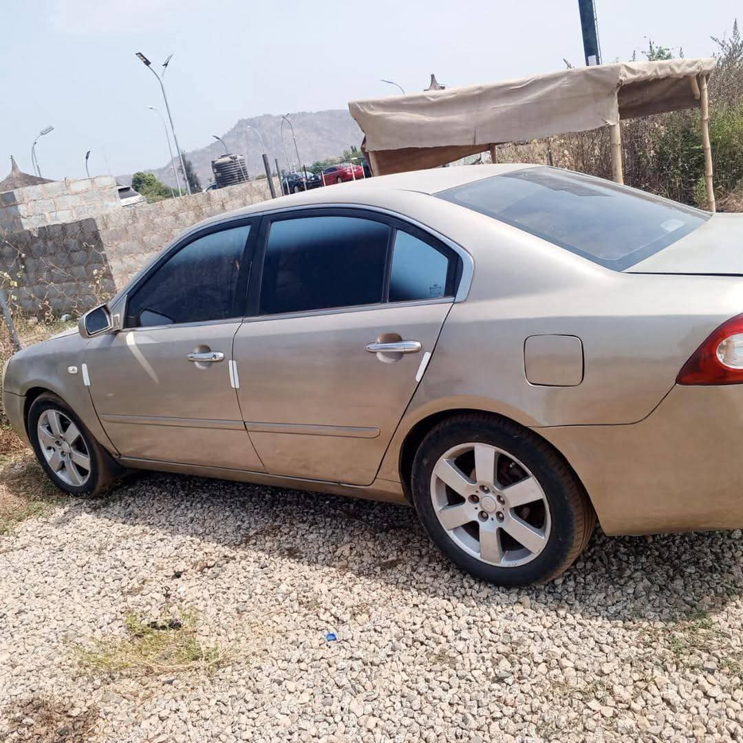A picture of 2008 Kia optima