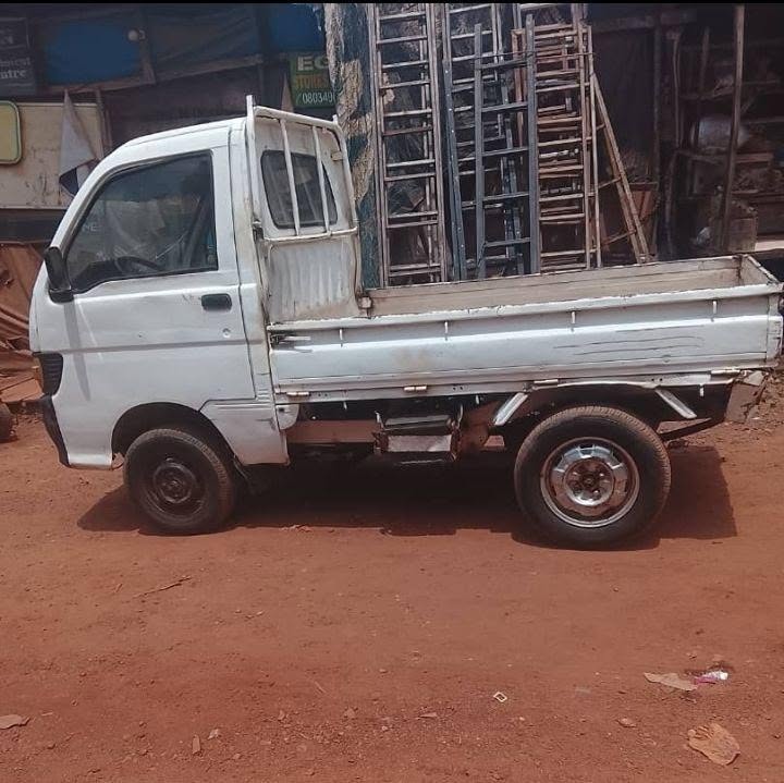A picture of 2010 White Hijet mini bus 2m available now 010