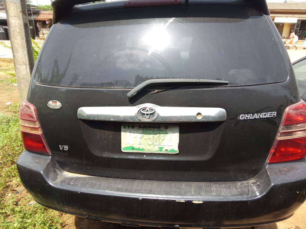 A picture of Toyota Highlander 05 Price 3 7m Engine gear AC Interior