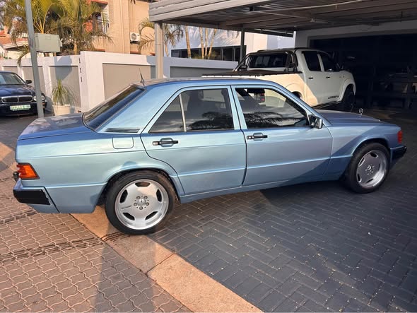 mercedes benz 190e