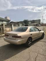 A picture of Toyota Camry 1999
