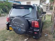 A picture of RAV4 OLD