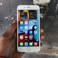 A picture of iPhone 7 Plus 32gb bei 210 000 0655695769 finger NO