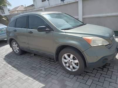 A picture of Honda CR V