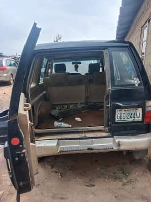 A picture of Isuzu jeep for sale engine and gear is ok..The car