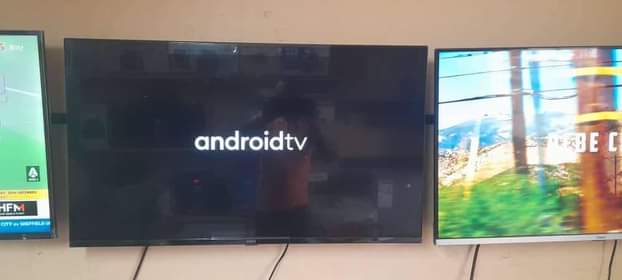 A picture of 32 inches mitech smart android tv on sale 450k
