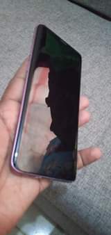 A picture of Nauza Samsung galaxy S9
