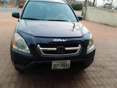 A picture of Vary clean Honda CRV available for sale buy nd enjoy