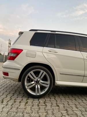 A picture of Registered 2012 Full Option GLK350 12 800 000