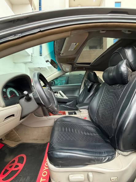 A picture of SE Toyota Camry
