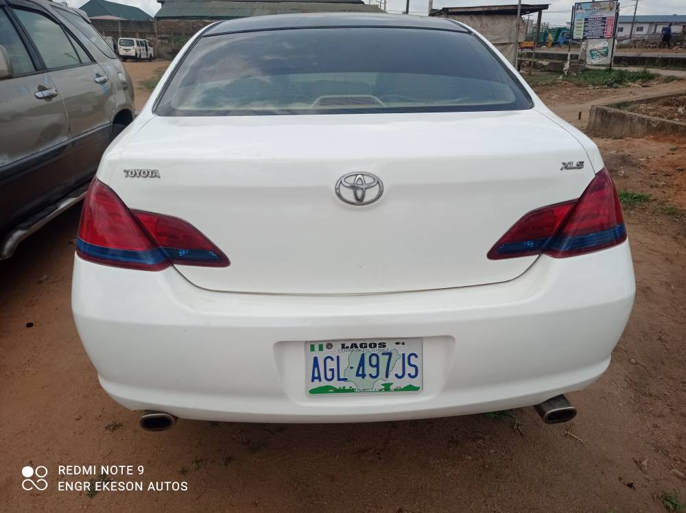 A picture of 2008 Toyota Avalon XLS Call 08060601456