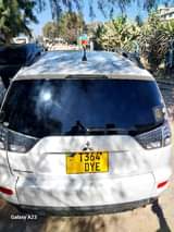 A picture of TOYOTA OUTRENDA