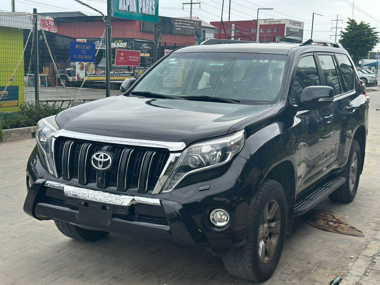 A picture of 2015 Registered Toyota Prado Bought Brand New 80k miles At