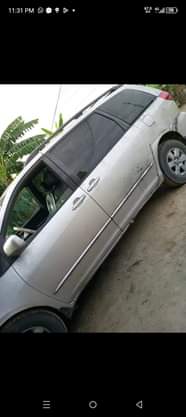 A picture of Toyota sienna 2005 model first body sound engine V6 100