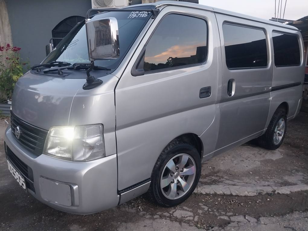 nissan e25