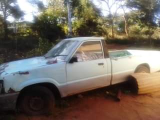 mazda b2200
