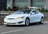 A picture of TESLA MODEL X