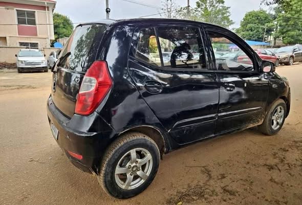 A picture of 2010 HYUNDAI i10