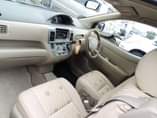 A picture of 2004 Toyota Raum
