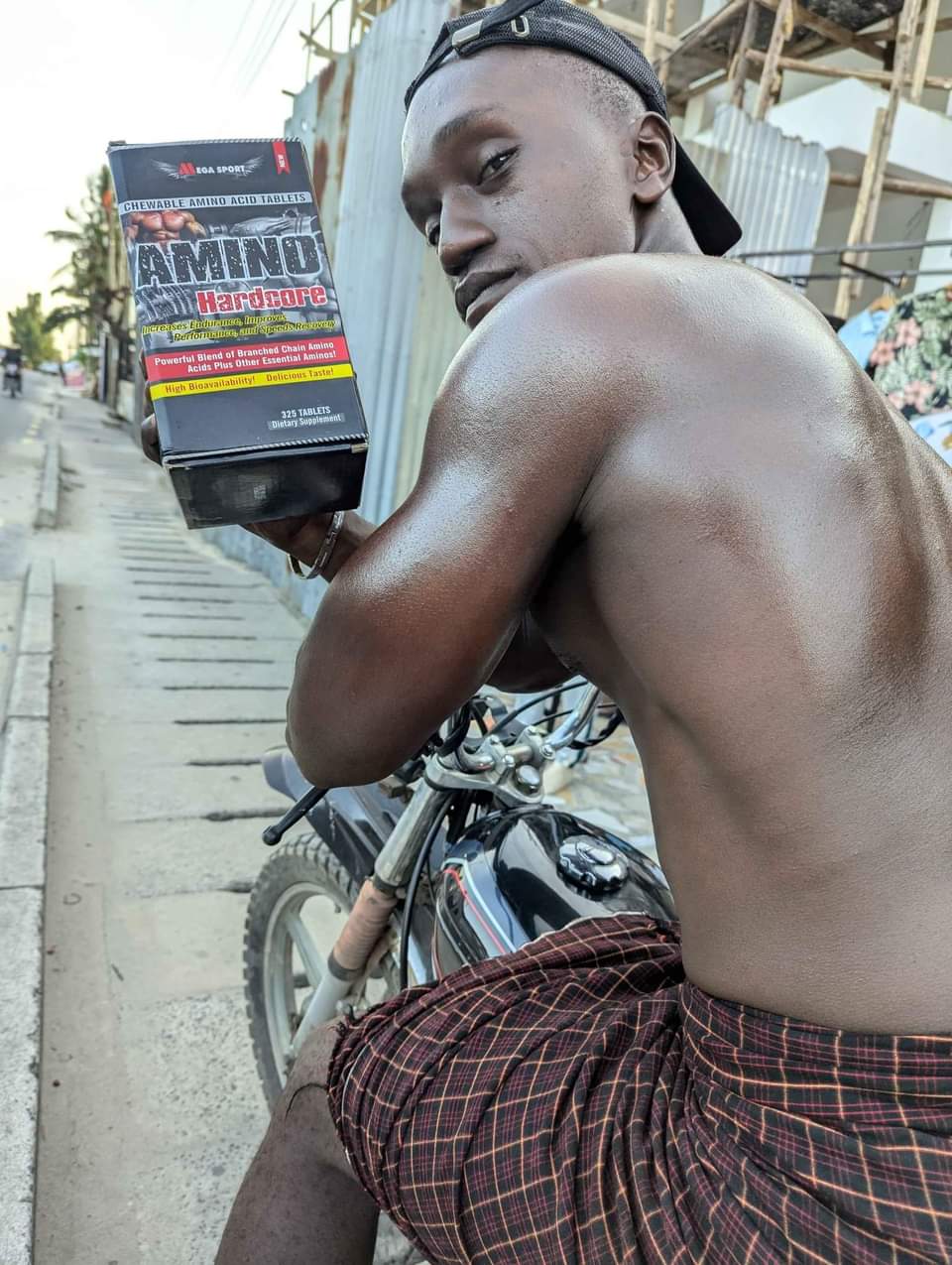A picture of Kujaza na kukata body
