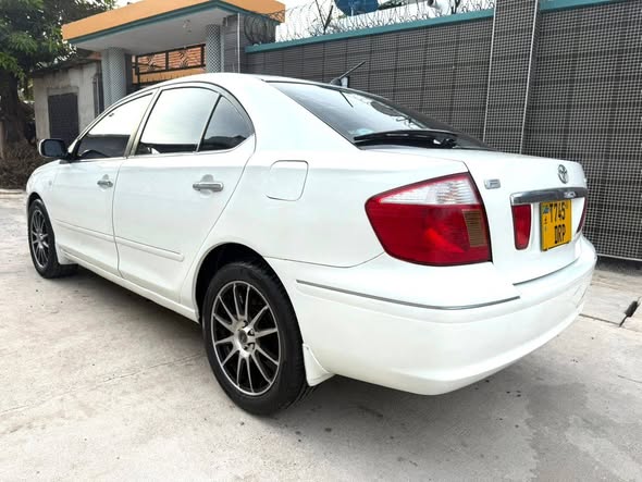 A picture of Toyota Primio