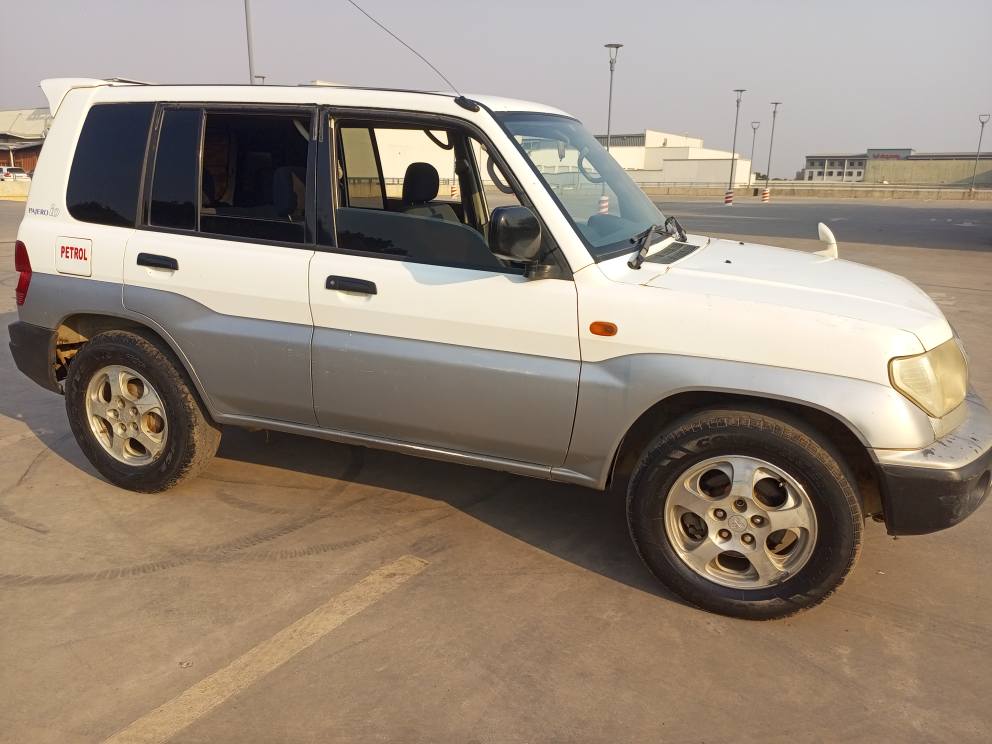 used mitsubishi pajero