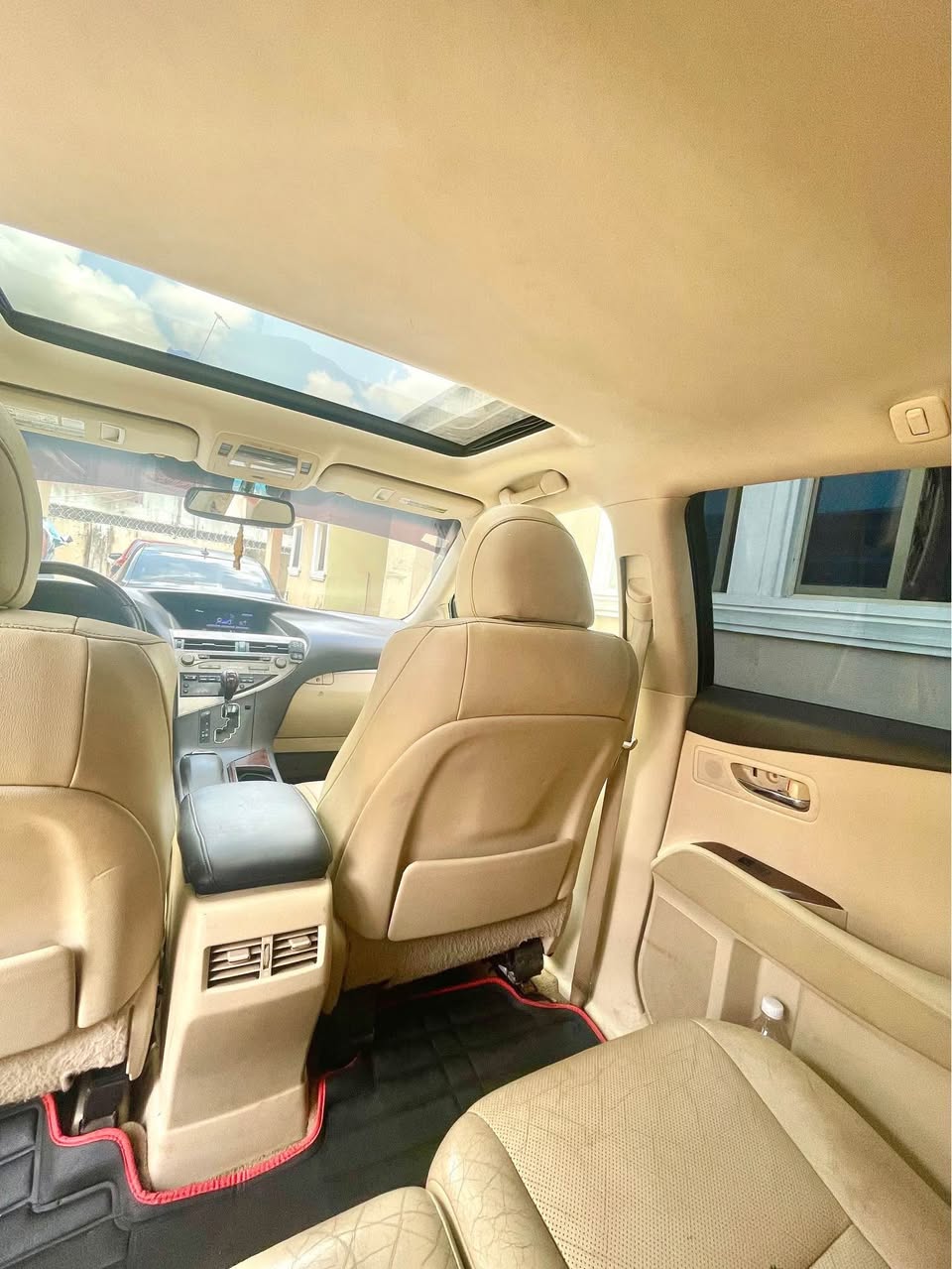 A picture of Lexus RX350 2014