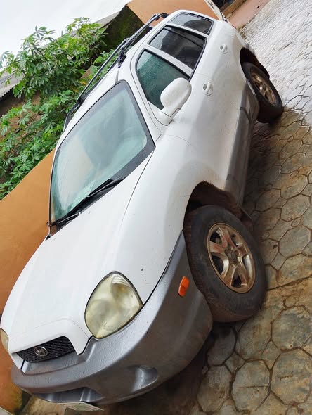 A picture of Hyundai Santafe 2006 model tokunbo standard first user