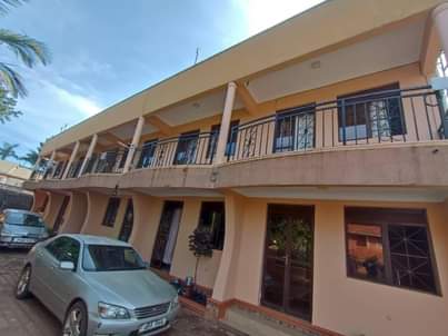 houses kireka