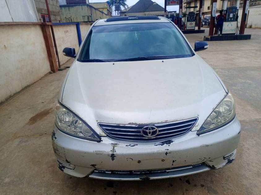 A picture of Model Toyota Camry 06 LE Body first body pan Gear