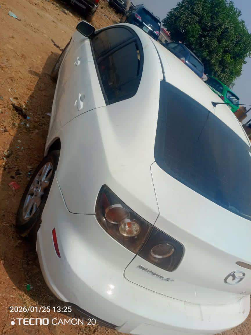 A picture of Mazda 3 automatic transmission