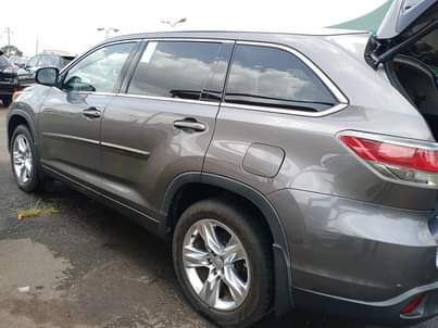 A picture of Foreign used Toyota Highlander 2014 Platinum