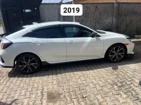 A picture of Kelly Automobiles TOKUNBO HONDA CIVIC SE YEARS 2019 PRICE 22.5