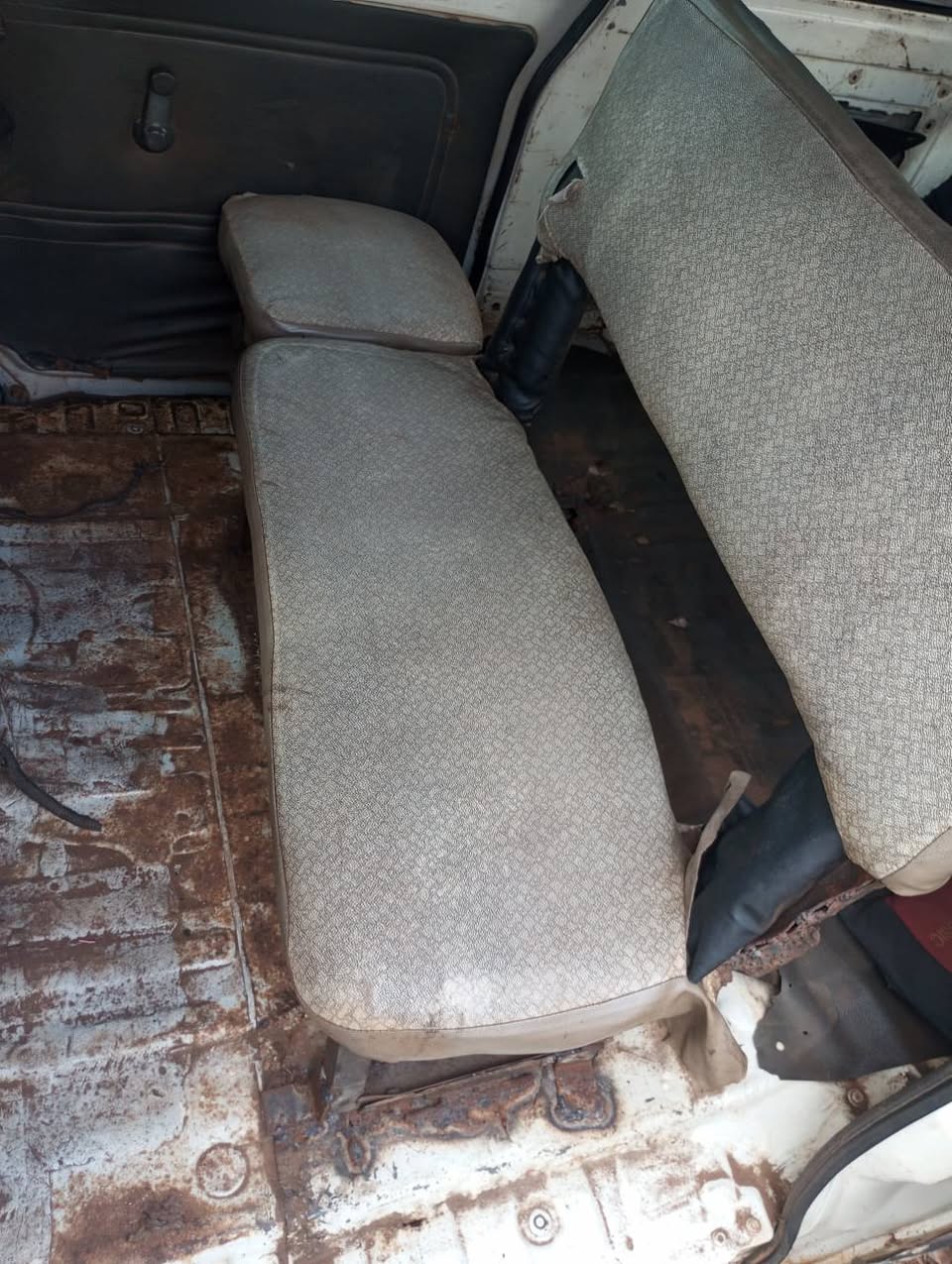 A picture of Mini bus