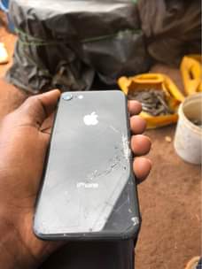 A picture of Iphone 8 64gb