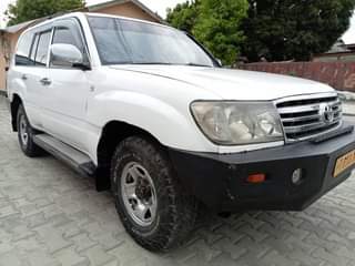 A picture of TOYOTA CRUISER YEAR 2007 ENG 1HZ LOCATION DAR ES SALAAM